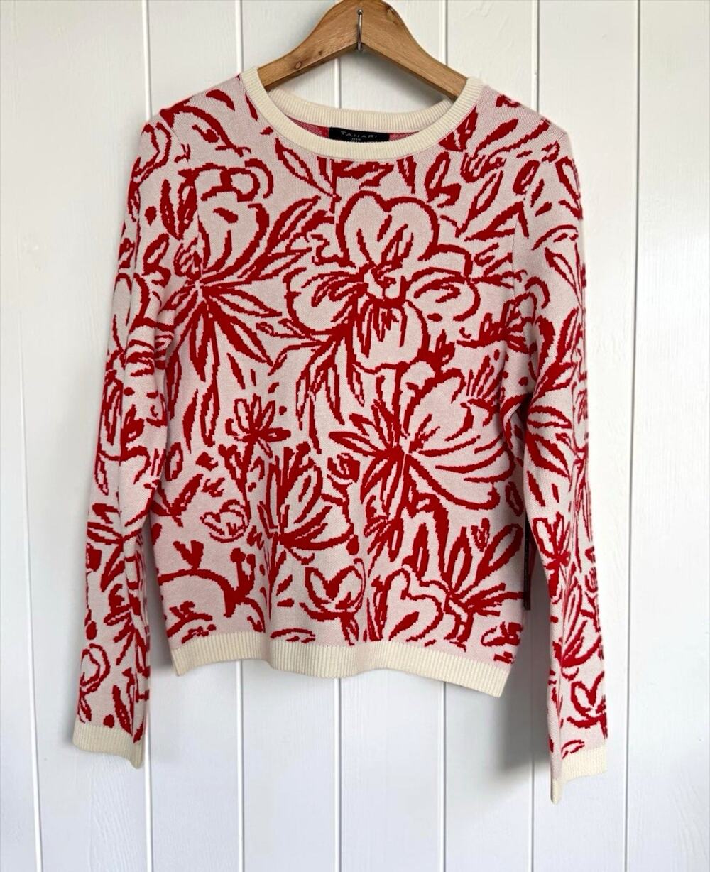 NWT Tahari Women's Floral Jacquard Crew Neck Pullover Sweater Size L Casual Chic